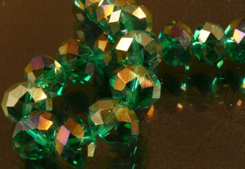 Kryształy Oponki Fasetowane 10/8mm Emerald AB Sznur 54cm