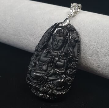Bogini Guanyin -  Czarny Obsydian